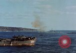 Standbild Bombardierung Iwo Jima, 1945, aus Sekunde 13 historischem Filmmaterial Videoclip 65675046456