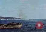 Standbild Bombardierung Iwo Jima, 1945, aus Sekunde 16 historischem Filmmaterial Videoclip 65675046456