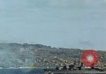 Standbild Bombardierung Iwo Jima, 1945, aus Sekunde 32 historischem Filmmaterial Videoclip 65675046456