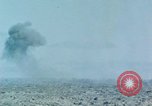Standbild Bombardierung Iwo Jima, 1945, aus Sekunde 47 historischem Filmmaterial Videoclip 65675046457