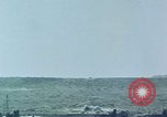 Standbild Bombardierung Iwo Jima, 1945, aus Sekunde 50 historischem Filmmaterial Videoclip 65675046457