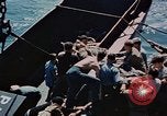 Standbild Bombardierung Iwo Jima, 1945, aus Sekunde 32 historischem Filmmaterial Videoclip 65675046458