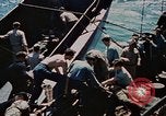 Standbild Bombardierung Iwo Jima, 1945, aus Sekunde 38 historischem Filmmaterial Videoclip 65675046458
