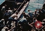 Standbild Bombardierung Iwo Jima, 1945, aus Sekunde 39 historischem Filmmaterial Videoclip 65675046458