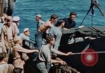Standbild Bombardierung Iwo Jima, 1945, aus Sekunde 50 historischem Filmmaterial Videoclip 65675046458