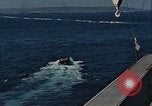 Standbild Bombardierung auf der Insel Iwo Jima, 1945, aus Sekunde 5 historischem Filmmaterial Videoclip 65675046459