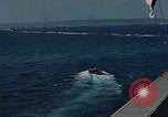Standbild Bombardierung auf der Insel Iwo Jima, 1945, aus Sekunde 9 historischem Filmmaterial Videoclip 65675046459