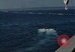 Standbild Bombardierung auf der Insel Iwo Jima, 1945, aus Sekunde 11 historischem Filmmaterial Videoclip 65675046459
