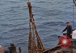 Standbild Bombardierung auf der Insel Iwo Jima, 1945, aus Sekunde 54 historischem Filmmaterial Videoclip 65675046459