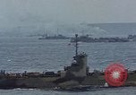 Standbild Bombardierung auf der Insel Iwo Jima, 1945, aus Sekunde 43 historischem Filmmaterial Videoclip 65675046460