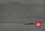 Image film de formation à propos de la bataille de la mer de corail Océan Pacifique, 1950, de la seconde 27 séquences d'archives historiques vidéo 65675046476
