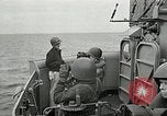 Image film de formation à propos de la bataille de la mer de corail Océan Pacifique, 1950, de la seconde 32 séquences d'archives historiques vidéo 65675046476