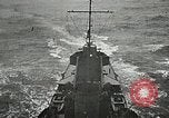 Image film de formation à propos de la bataille de la mer de corail Océan Pacifique, 1950, de la seconde 35 séquences d'archives historiques vidéo 65675046476