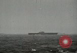 Image film de formation à propos de la bataille de la mer de corail Océan Pacifique, 1950, de la seconde 56 séquences d'archives historiques vidéo 65675046476