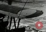 Image film de formation à propos de la bataille de la mer de corail Océan Pacifique, 1950, de la seconde 12 séquences d'archives historiques vidéo 65675046478