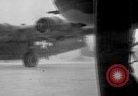 Image 5e Groupe bombe B-24s'opérer à partir de Munda aérodrome de point New Georgia Island Solomon Islands USA, 1943, de la seconde 24 séquences d'archives historiques vidéo 65675046493