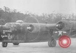 Image 5e Groupe bombe B-24s'opérer à partir de Munda aérodrome de point New Georgia Island Solomon Islands USA, 1943, de la seconde 39 séquences d'archives historiques vidéo 65675046493