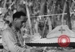 Immagine di La confessione e la massa Isola di Bougainville Papua Nuova Guinea, 1944, secondo 8 filmato di repertorio 65675046499