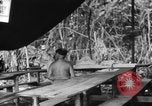Immagine di La confessione e la massa Isola di Bougainville Papua Nuova Guinea, 1944, secondo 31 filmato di repertorio 65675046499