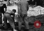 Immagine di Il cimitero di Bougainville Isole Salomone, 1944, secondo 32 filmato di repertorio 65675046500