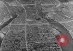 Immagine di seconda guerra mondiale la bomba atomica e bomba convenzionale danni in Giappone Giappone, 1945, secondo 5 filmato di repertorio 65675046532
