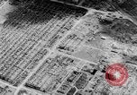 Immagine di seconda guerra mondiale la bomba atomica e bomba convenzionale danni in Giappone Giappone, 1945, secondo 12 filmato di repertorio 65675046532