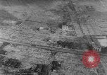 Immagine di seconda guerra mondiale la bomba atomica e bomba convenzionale danni in Giappone Giappone, 1945, secondo 45 filmato di repertorio 65675046532