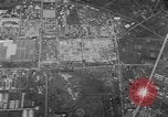Immagine di Bomba ha danneggiato il Tokyo Giappone, 1945, secondo 6 filmato di repertorio 65675046533