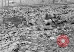 Image Ground zero point de la bombe atomique à Nagasaki Nagasaki au Japon, 1945, de la seconde 45 séquences d'archives historiques vidéo 65675046541