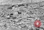 Image Ground zero point de la bombe atomique à Nagasaki Nagasaki au Japon, 1945, de la seconde 52 séquences d'archives historiques vidéo 65675046541
