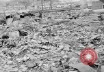 Image Ground zero point de la bombe atomique à Nagasaki Nagasaki au Japon, 1945, de la seconde 53 séquences d'archives historiques vidéo 65675046541