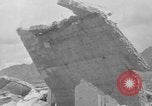 Image bombe atomique dommages à Nagasaki église et factory Nagasaki au Japon, 1945, de la seconde 21 séquences d'archives historiques vidéo 65675046542