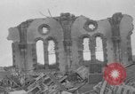 Image bombe atomique dommages à Nagasaki église et factory Nagasaki au Japon, 1945, de la seconde 30 séquences d'archives historiques vidéo 65675046542