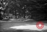 Immagine di Banchiere Alexander Sachs visiti la Casa Bianca Washington DC USA, 1946, secondo 1 filmato di repertorio 65675046546