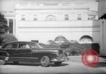 Immagine di Banchiere Alexander Sachs visiti la Casa Bianca Washington DC USA, 1946, secondo 11 filmato di repertorio 65675046546