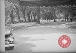Immagine di Banchiere Alexander Sachs visiti la Casa Bianca Washington DC USA, 1946, secondo 53 filmato di repertorio 65675046546