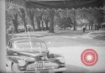 Immagine di Banchiere Alexander Sachs visiti la Casa Bianca Washington DC USA, 1946, secondo 62 filmato di repertorio 65675046546