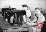 Standbild Telefon Zimmer Oak Ridge Tennessee USA, 1946, aus Sekunde 26 historischem Filmmaterial Videoclip 65675046558