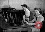 Standbild Telefon Zimmer Oak Ridge Tennessee USA, 1946, aus Sekunde 27 historischem Filmmaterial Videoclip 65675046558