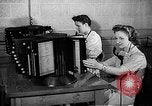 Standbild Telefon Zimmer Oak Ridge Tennessee USA, 1946, aus Sekunde 29 historischem Filmmaterial Videoclip 65675046558