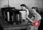 Standbild Telefon Zimmer Oak Ridge Tennessee USA, 1946, aus Sekunde 31 historischem Filmmaterial Videoclip 65675046558