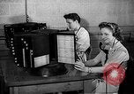 Standbild Telefon Zimmer Oak Ridge Tennessee USA, 1946, aus Sekunde 33 historischem Filmmaterial Videoclip 65675046558