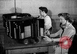 Standbild Telefon Zimmer Oak Ridge Tennessee USA, 1946, aus Sekunde 44 historischem Filmmaterial Videoclip 65675046558