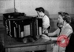 Standbild Telefon Zimmer Oak Ridge Tennessee USA, 1946, aus Sekunde 47 historischem Filmmaterial Videoclip 65675046558