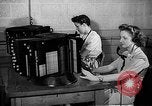 Standbild Telefon Zimmer Oak Ridge Tennessee USA, 1946, aus Sekunde 49 historischem Filmmaterial Videoclip 65675046558