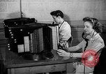 Standbild Telefon Zimmer Oak Ridge Tennessee USA, 1946, aus Sekunde 50 historischem Filmmaterial Videoclip 65675046558