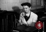 Standbild Telefon Zimmer Oak Ridge Tennessee USA, 1946, aus Sekunde 53 historischem Filmmaterial Videoclip 65675046558