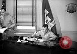 Immagine di Il colonnello Kirkpatrick Oak Ridge Tennessee USA, 1946, secondo 14 filmato di repertorio 65675046559