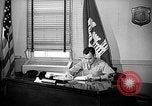 Immagine di Il colonnello Kirkpatrick Oak Ridge Tennessee USA, 1946, secondo 18 filmato di repertorio 65675046559