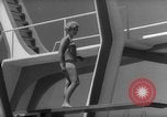 Immagine di Costumi da bagno Italia, 1959, secondo 10 filmato di repertorio 65675046564